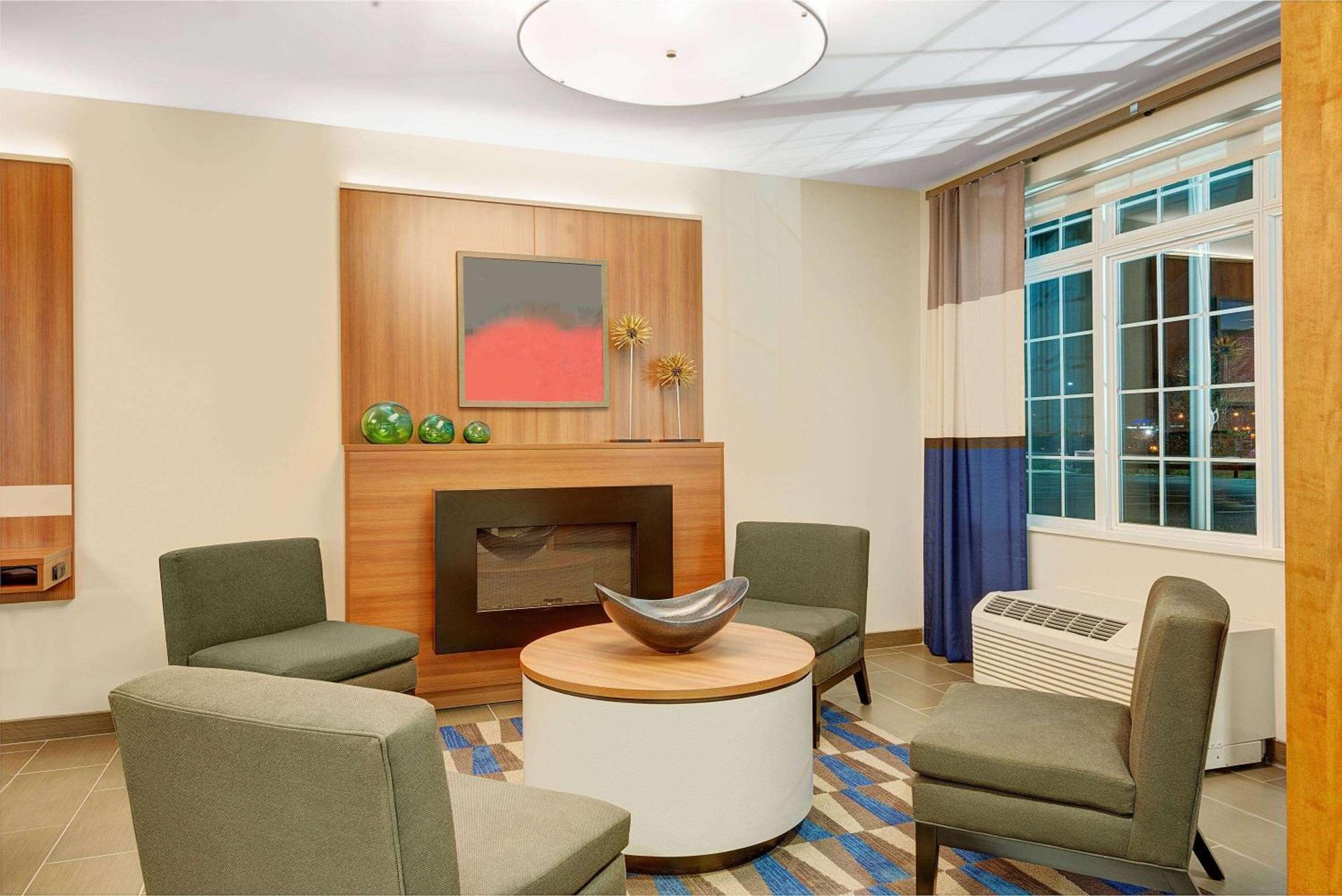 Microtel Inn & Suites By Wyndham Philadelphia Airport Ridley Park Esterno foto